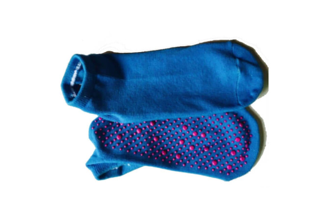 LL1005-non-slip-socks