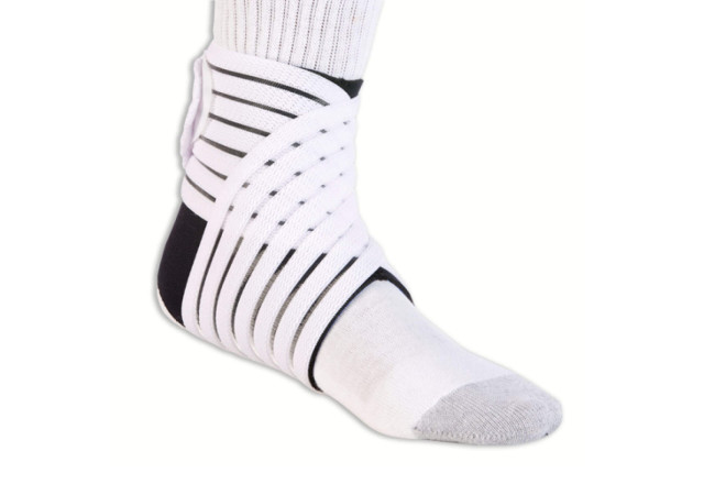 LL4412-Pro-Tec-Ankle-Wrap-1